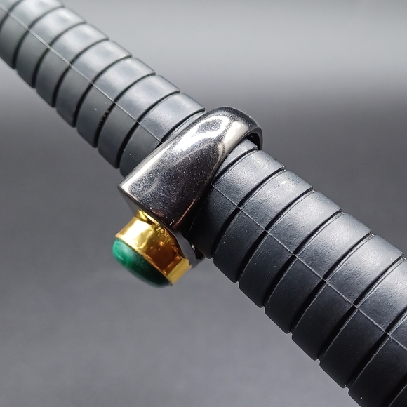 MODERNIST OVAL MALACHITE RING - Picture 8 of 10